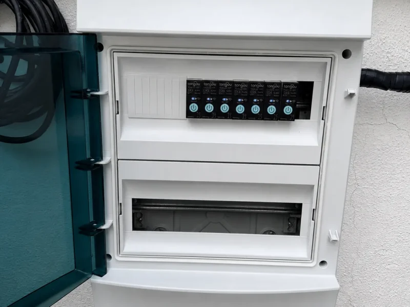 Módulos termomagnéticos WiFi para alberca, iluminación y fuentes: foto 1